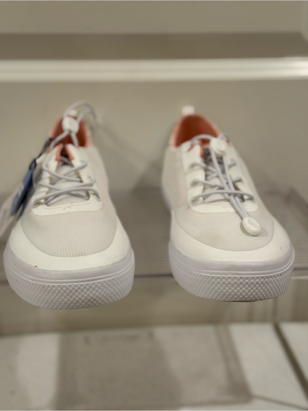 NEW Columbia White Sneakers with Coral Accent ~ Size 9.5